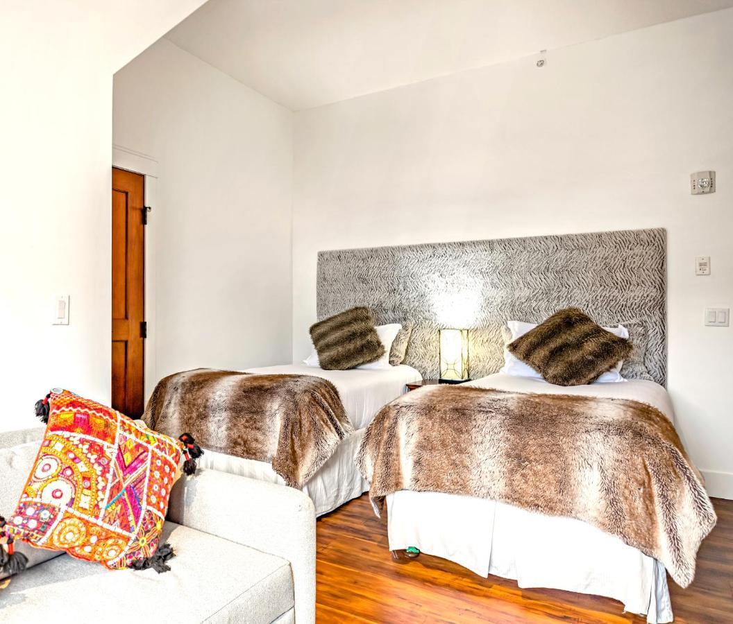 Penthouse At Solar A Resort And Spa Canmore Extérieur photo
